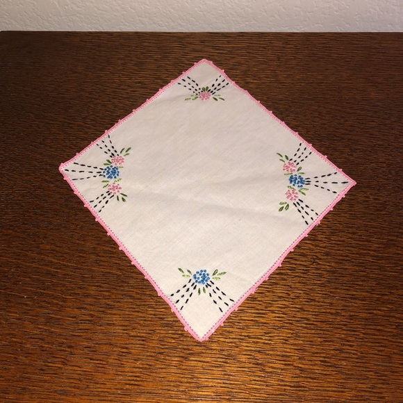Vintage Embroidered Linens - Picture 3 of 5